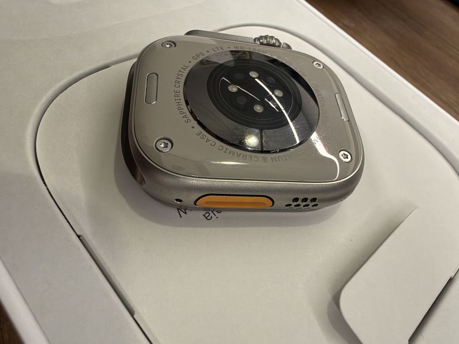 Apple Watch Ultra 1