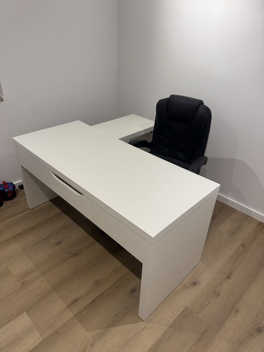 Secretária Malm Ikea