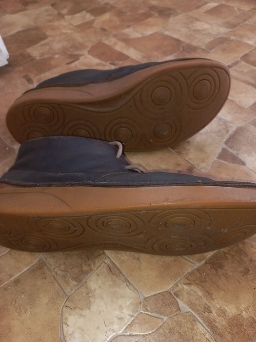 Чоловічі черевики.