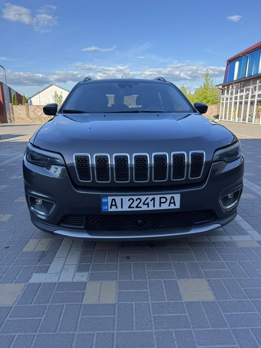 Продам Jeep Cherokee 3.2 бензин 2018р.