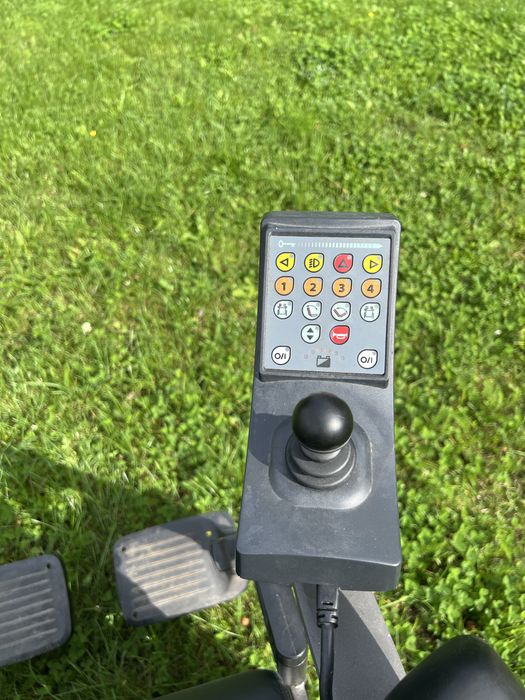 Wozek inwalidzli elektryczny