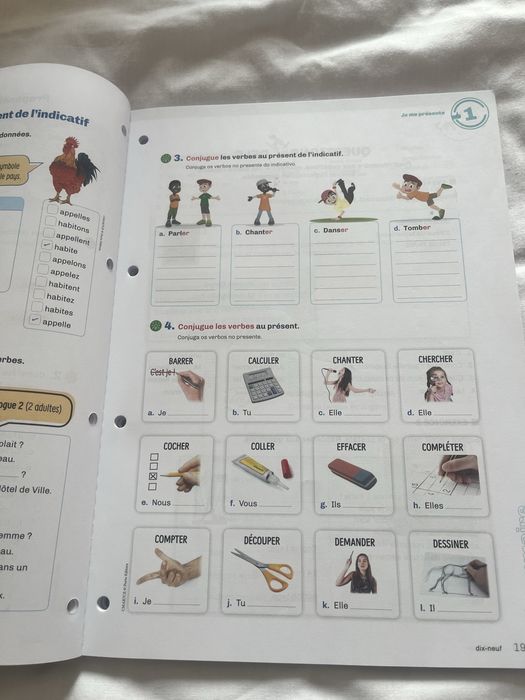 Caderno atividades Frances -7º ano