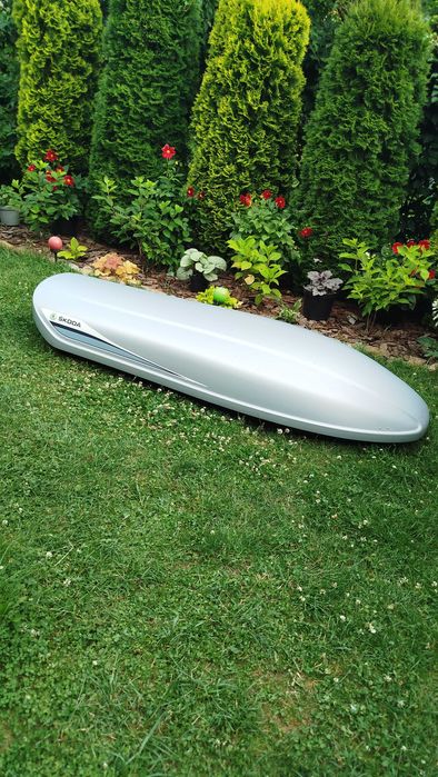 Relingi dachowe i kufer, bagażnik dachowy Skoda