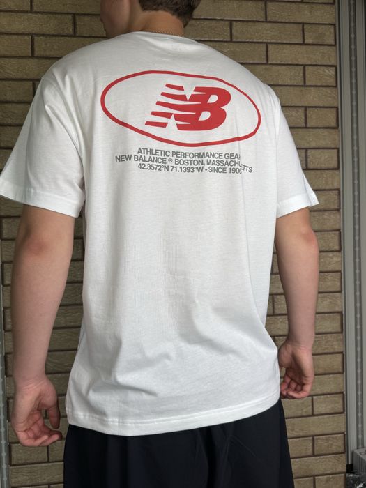 Футболка New Balance