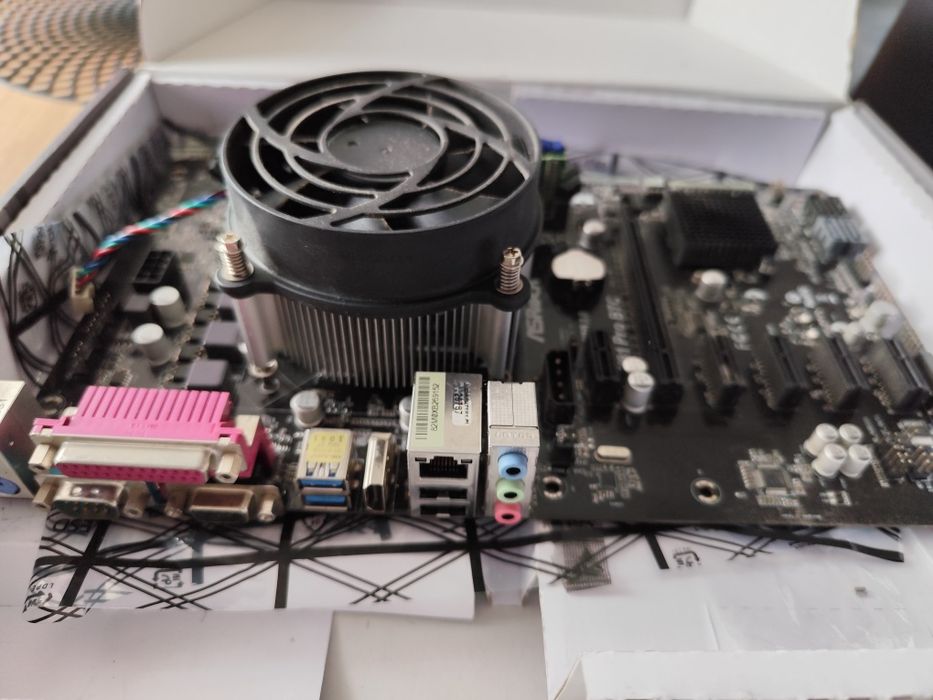 ASRock h81 pro + 12gb ram DDR3 + Intel i5