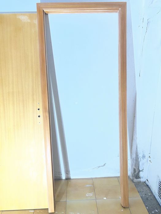 Vendo 2 portas e um aro