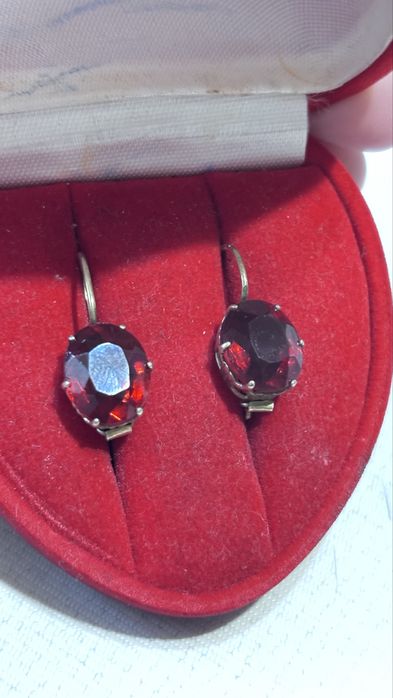 Крупные винтажные позолоченные серьги с рубином