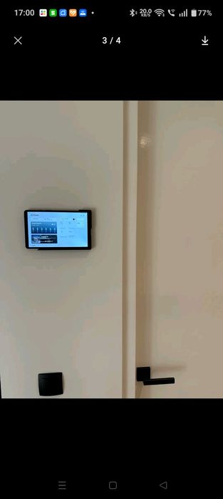 Wieszak uchwyt ścienny na tablet.