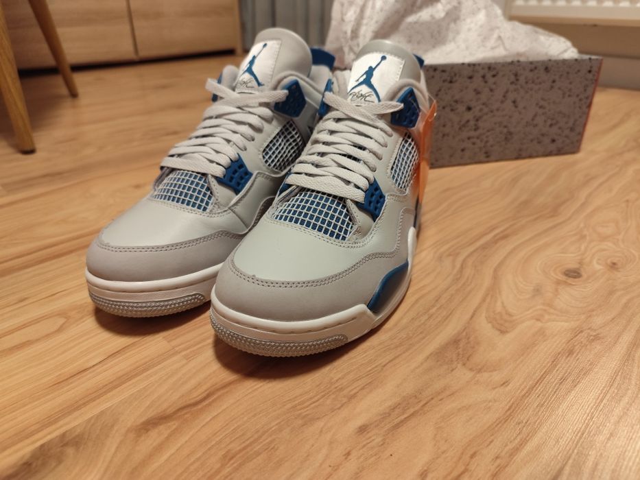 Jordan 4 military blue