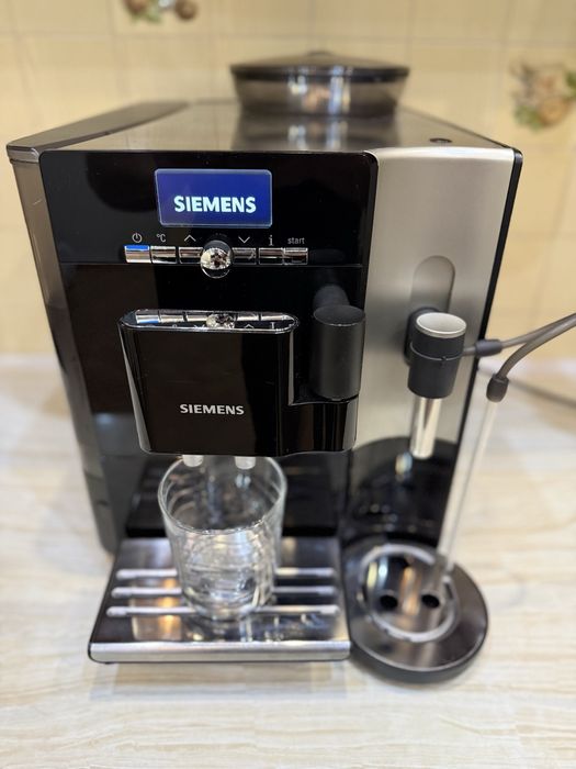 Кавомашина Siemens EQ.7