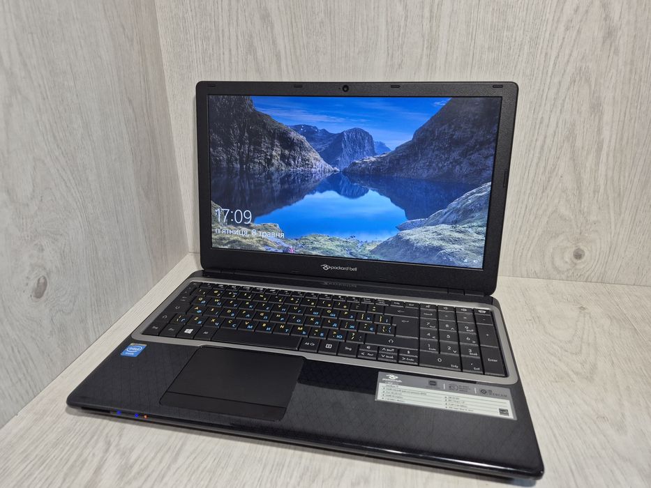 Продам ноутбук Acer Pakard bell