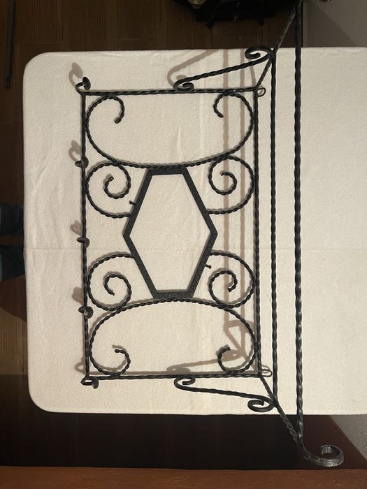 Cabide e chapeleira em ferro fundido