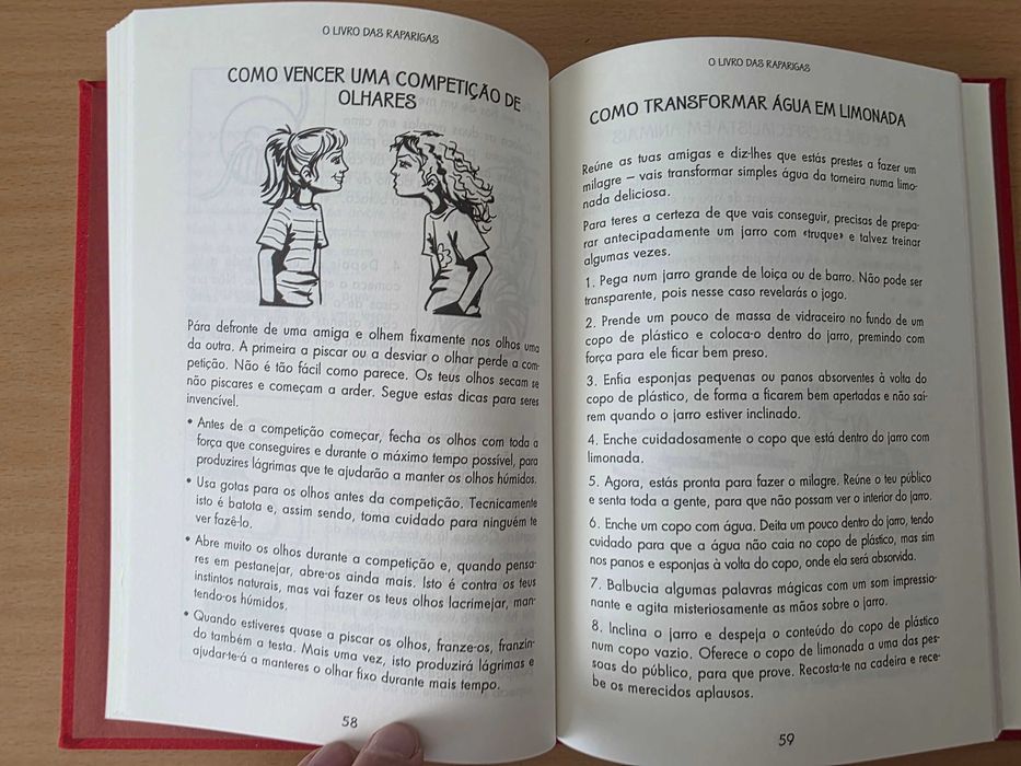 "O Livro das Raparigas - Como Ser a Melhor em Tudo" de Juliana Foster