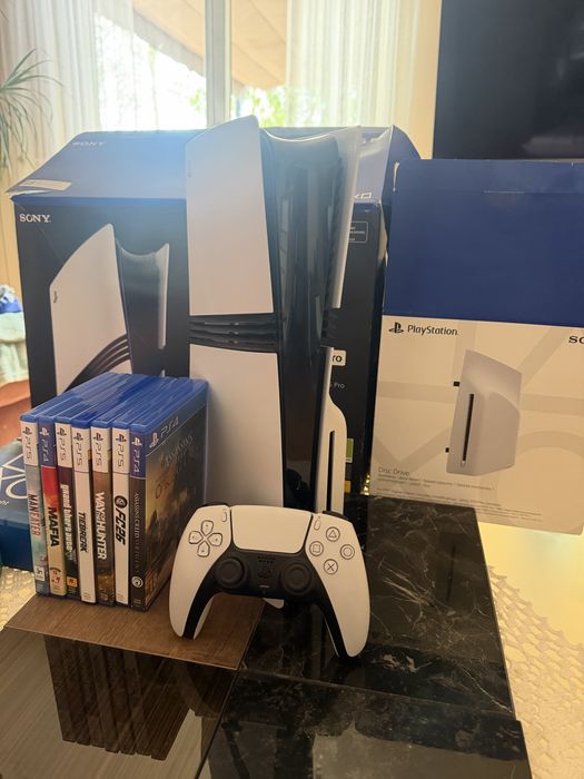 Playstation 5 Pro 2TB + Akcesoria + Dysk
