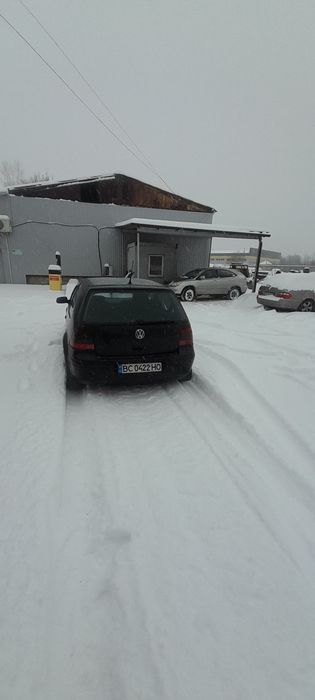 Автомобіль Фольсваген Гольф