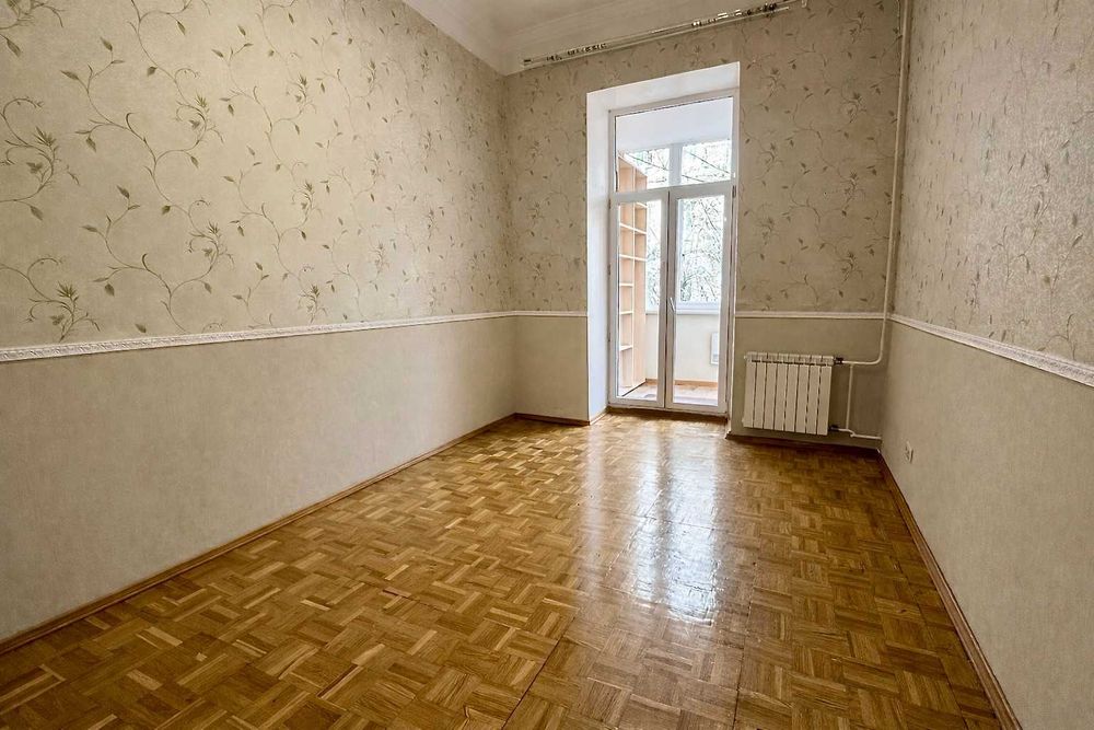 Продажа 3х ком квартиры Без комиссии вул. Саксаганского 41B,  тихий центр Киева
