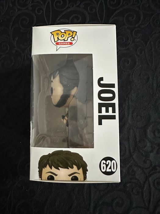 Funko Pop Joel 620 The Last of Us Playstation Gamestop