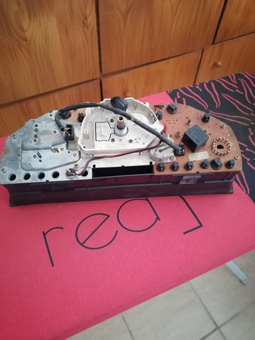 Octicas consola quadrante de Mercedes 124 em bom edtado