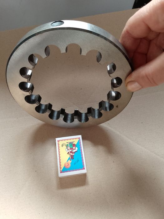 Плашка М 100 х 1,5