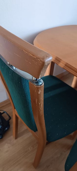 Stół z 6 krzesłami, stan dobry