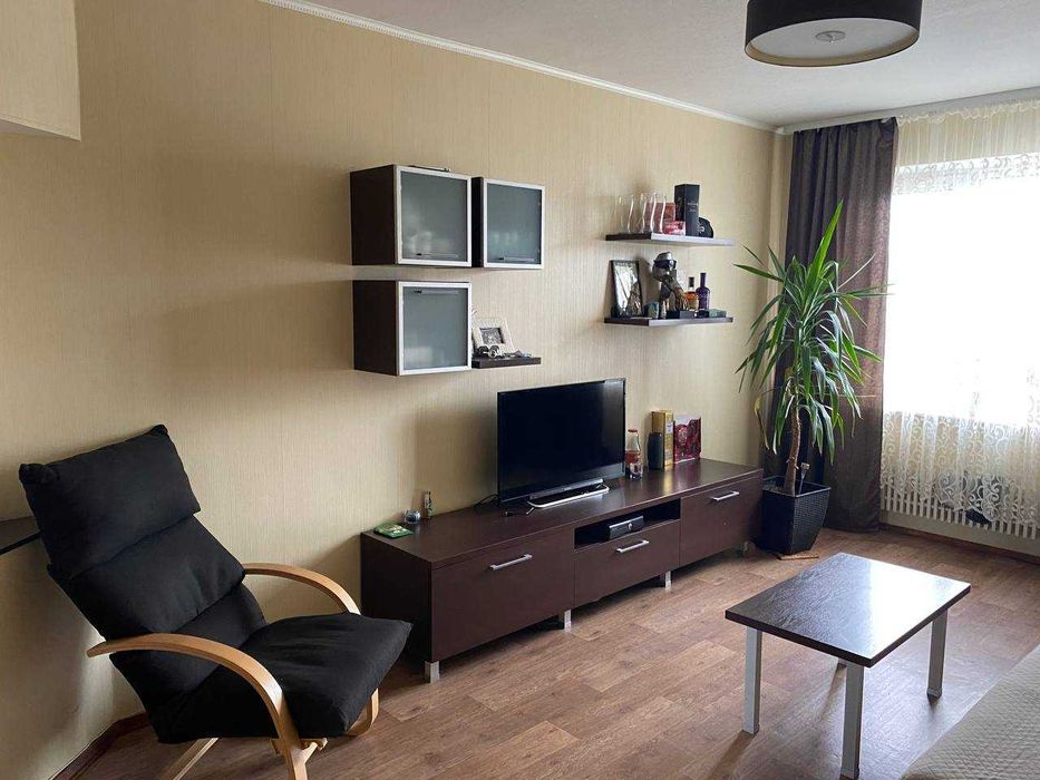 Продам 3 к. квартиру пр. Победы