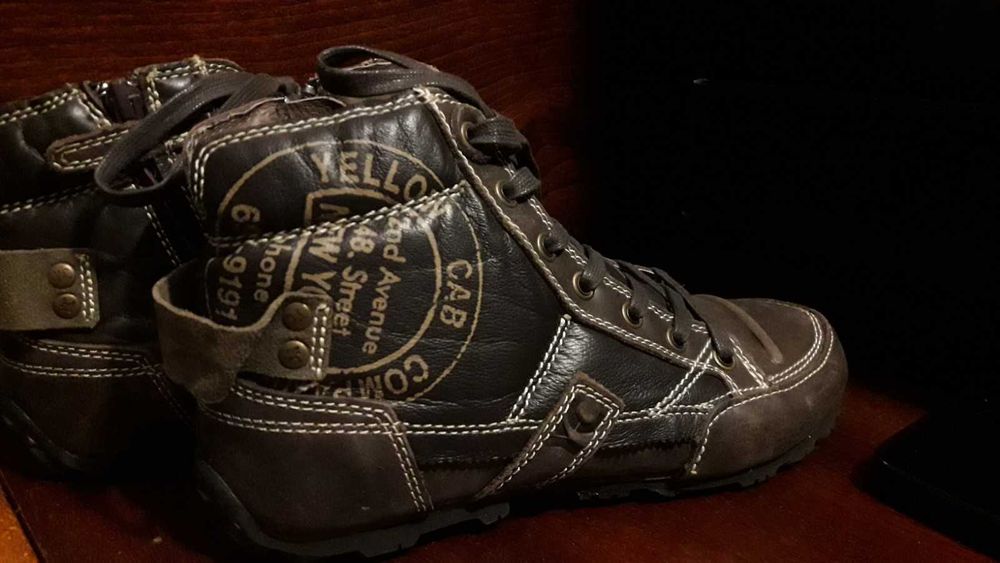 Черевики коричнові