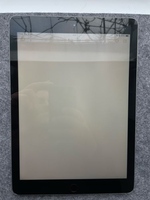 Продам iPad 6 128gb Wi-Fi