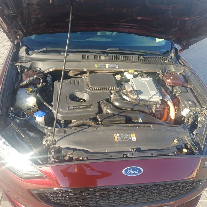 Продам Ford fusion hybrid