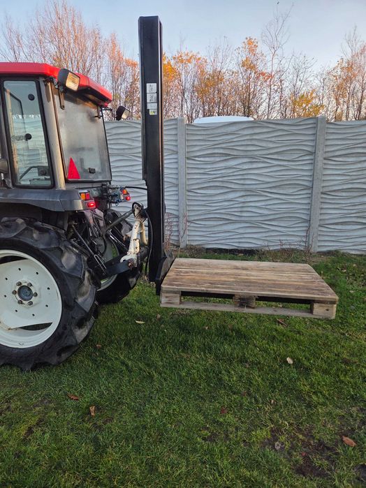 Lekki maszt do ciagnika. Kubota, Yanmar  Iseki