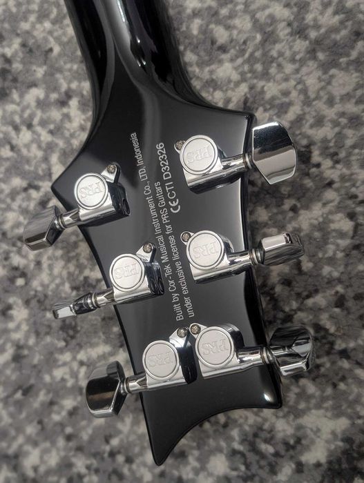 Электрогитара PRS SE Custom 22 Sapphire Blue + локовые колки