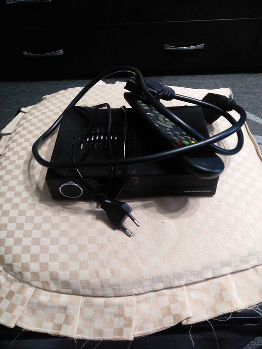 Тюнери Ipsat, Openbox,  в робочому стані