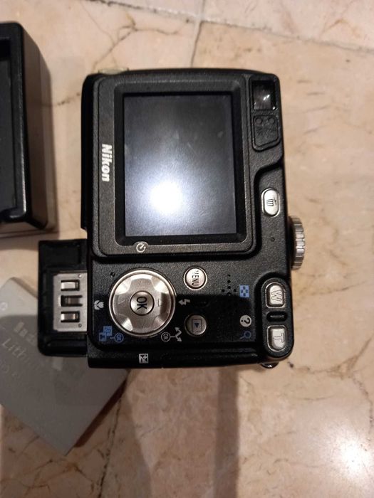 Original Nikon Coolpix 7900 Camera64552625715842121