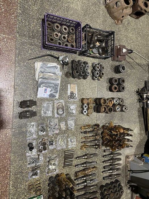 Шестерні, вали, вилки КПП УАЗ 452, УАЗ 469, УАЗ 3151, УАЗ 3303