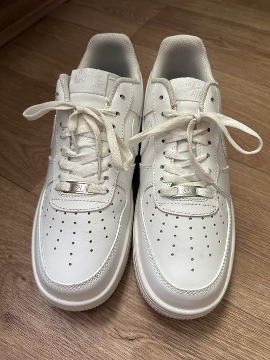Белые Nike Air Force 1