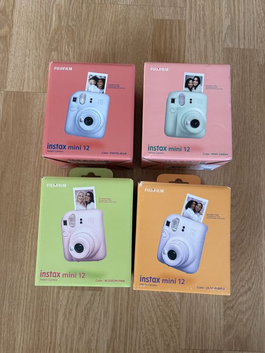 Instax Mini 12 z pudelkiem jak nowe