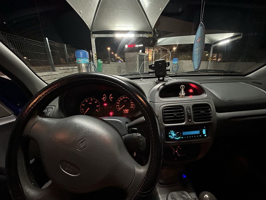 Clio 2000 1.2, 16V