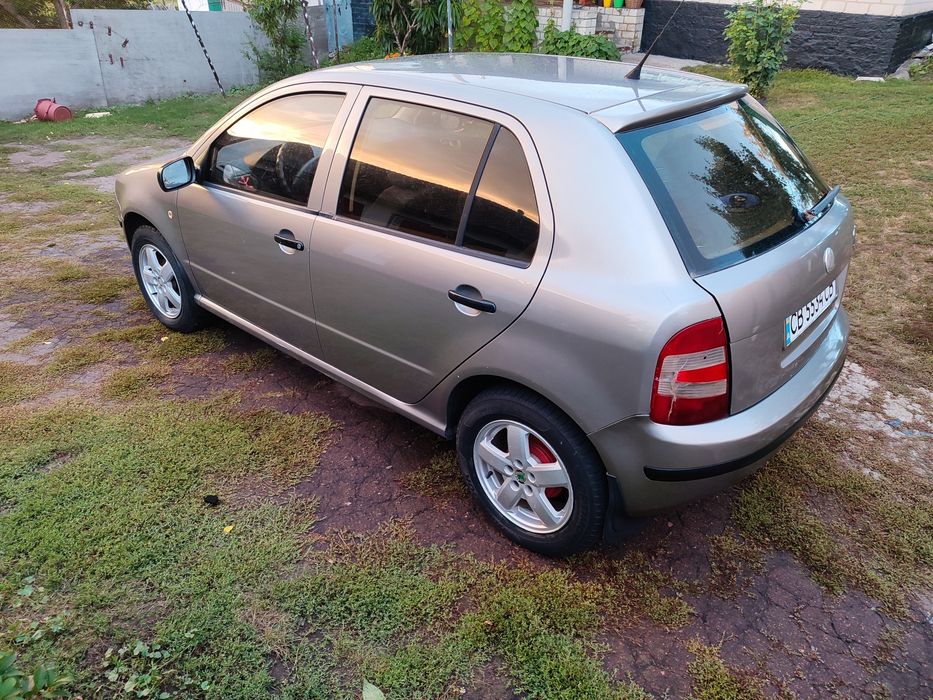 продам автомобіль шкода Фабія