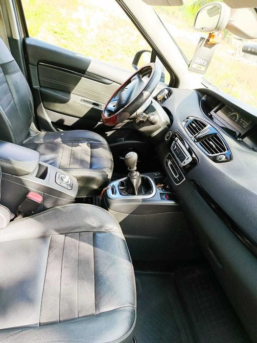 Renault Scenic 2012