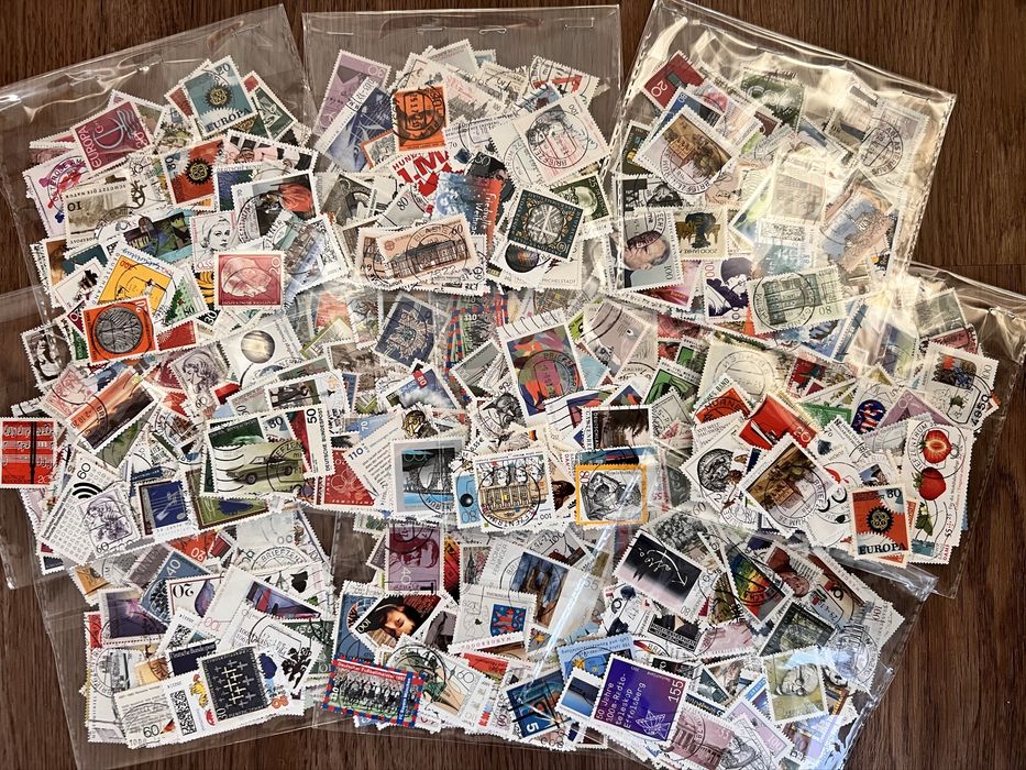 Lote 10 saquinhos com selos.