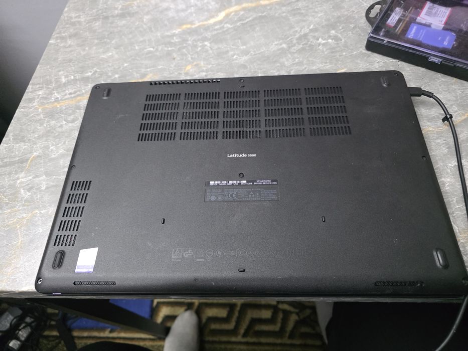 Laptop Dell latitude 5590 I5