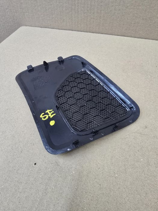 zaślepka tylnego głośnika volvo v70II 2001 - 07 ciemny grafit RH