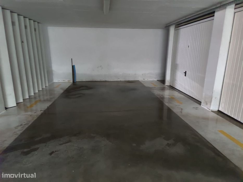 Garagem em Pinhal Novo por 23.000 EUR