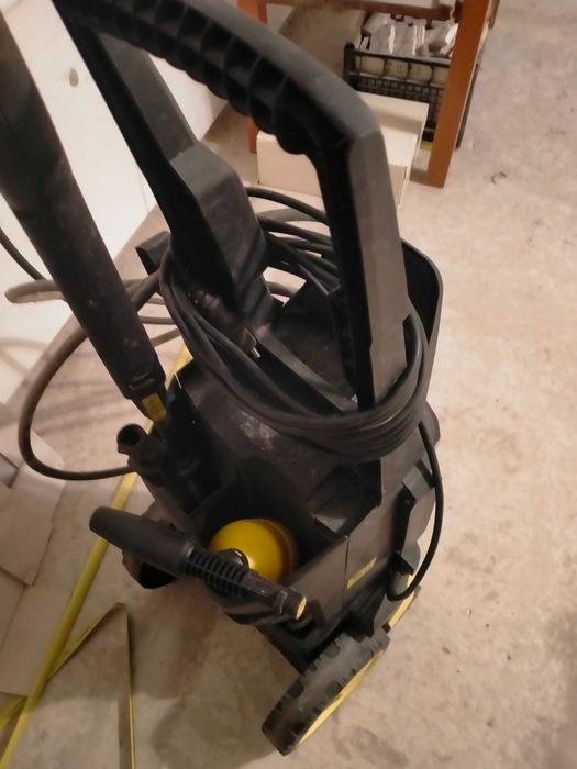 Мийка високого тиску Керхер 5