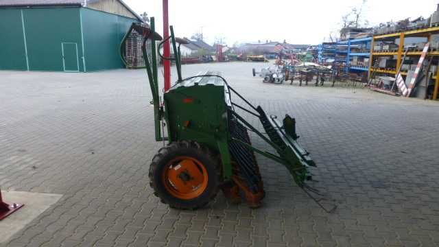 Siewnik AMAZONE D8 - 30 SUPER