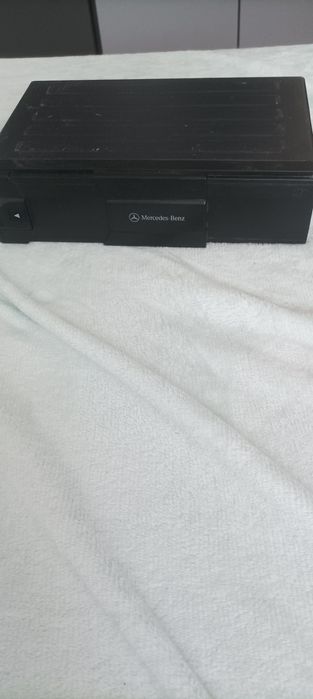 Zmieniarka CD do mercedesa
