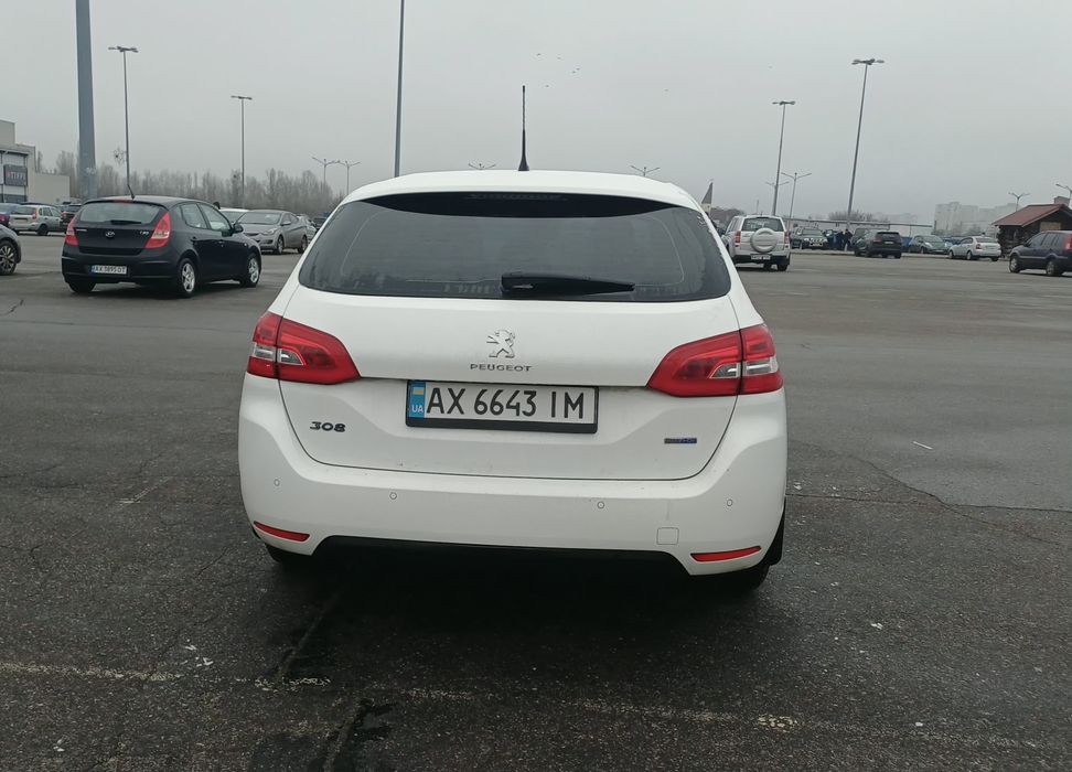 Продам Пежо 308 1.6д 120к.с. 2015р.в.