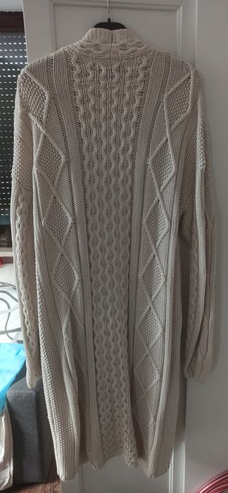 Reserved sweter luźny z warkoczami r. M