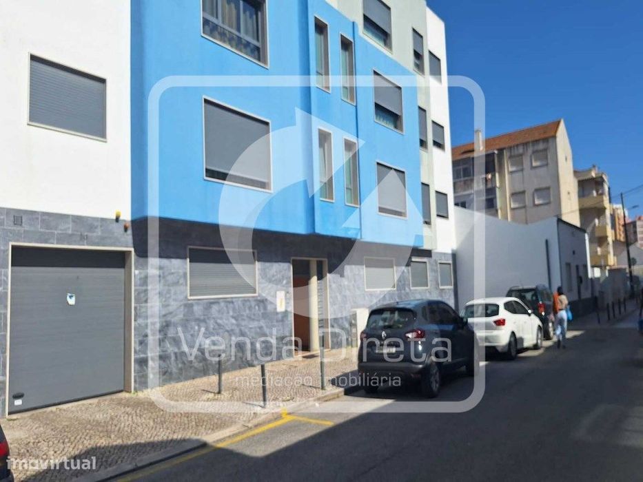 6 lugares de estacionamento, no Alto do Seixalinho, Barreiro.