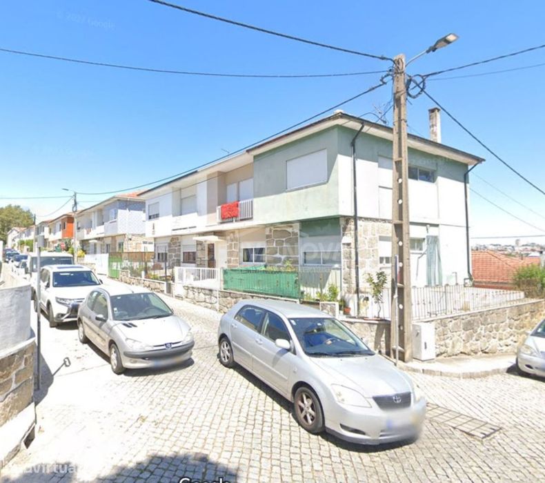 Moradia Geminada T2 em Mafamude, Vila Nova de Gaia
