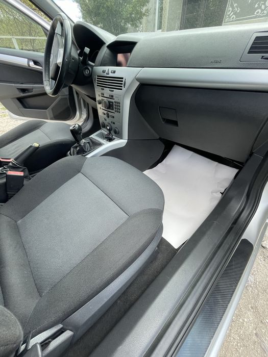 Продам автомобіль Opel Astra g